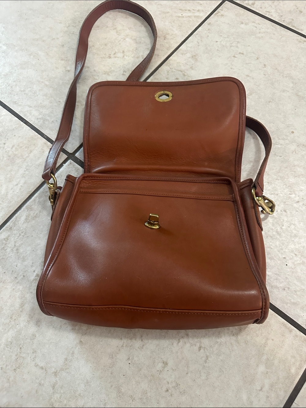 Vintage Coach Court Bag 9870 - Picture 3 of 12